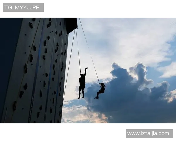 成都攀岩队夺得最新攀岩耐力排行榜第一名引发关注 成都攀岩队夺得最新攀岩耐力排行榜第一名引发关注